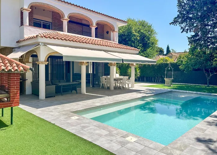 Villa Alamos Jerez I Piscina Salada Climatizada I BBQ I Jardines I 850m2
